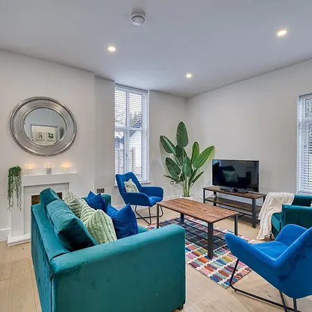 Eden Grove 2 Bed Retreat With Hot Tub Сasa de vacaciones *