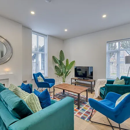 度假居 Eden Grove 2 Bed Retreat With Hot Tub *