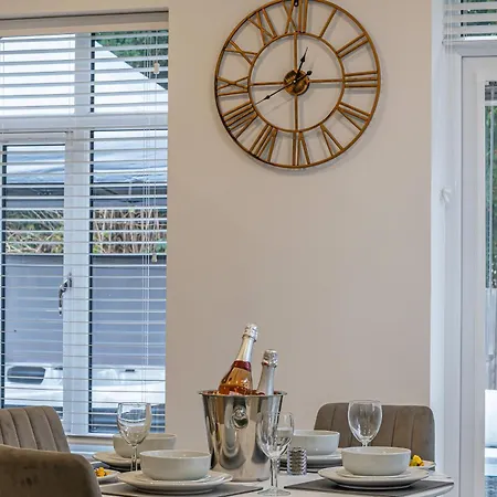 Сasa de vacaciones Eden Grove 2 Bed Retreat With Hot Tub